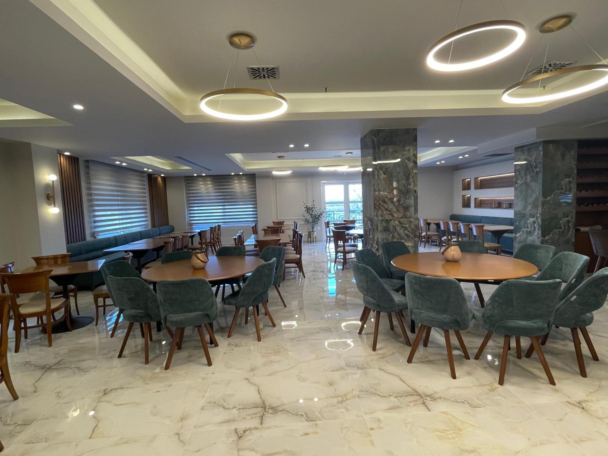 Filippos Hotel Chalkidona Exterior photo